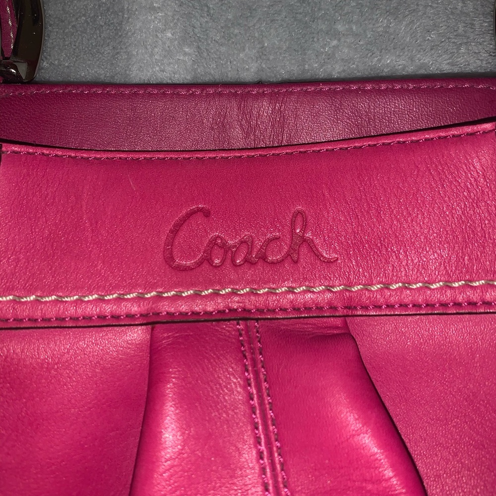Pink Vintage COACH Handbag - Picture 2 of 6